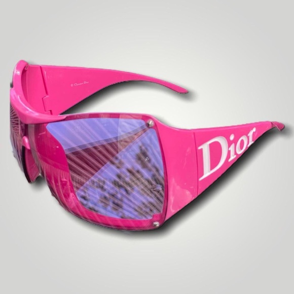 SOLD 📣 Christian Dior Y2K Hot Pink Overshine Sunglasses - Picture 3 of 10